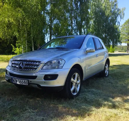 samochody osobowe Mercedes-Benz ML cena 28000 przebieg: 212600, rok produkcji 2005 z Bełżyce